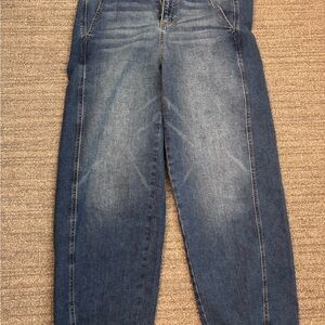 Tahari Women's Boyfriend Jeans in Faded Blue Wash
